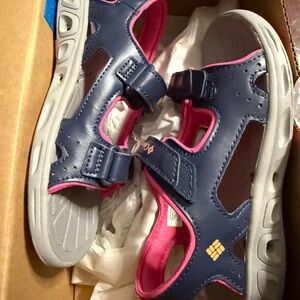 Columbia Kids' Blue and Pink Adventure Sandals size 1